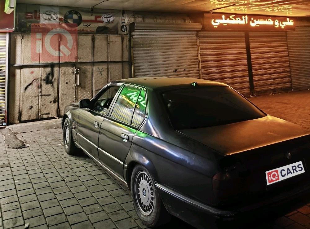 بي ام دبليو الفئة 7